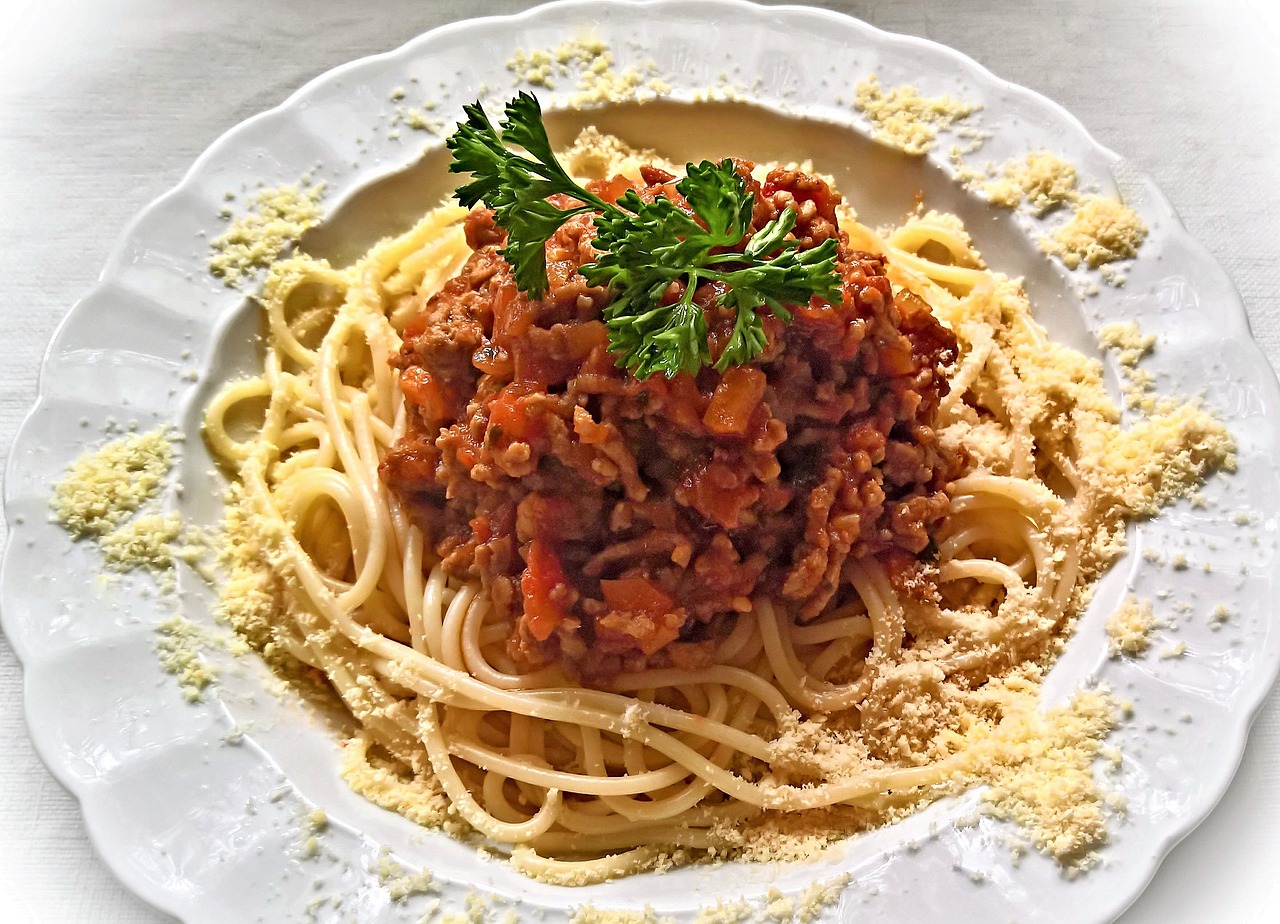 Macarrão à bolonhesa para 120 pessoas; veja como é fácil de fazer. Imagem: Pixabay Macarrão à bolonhesa para 120 pessoas; veja como é fácil de fazer. Imagem: Pixabay